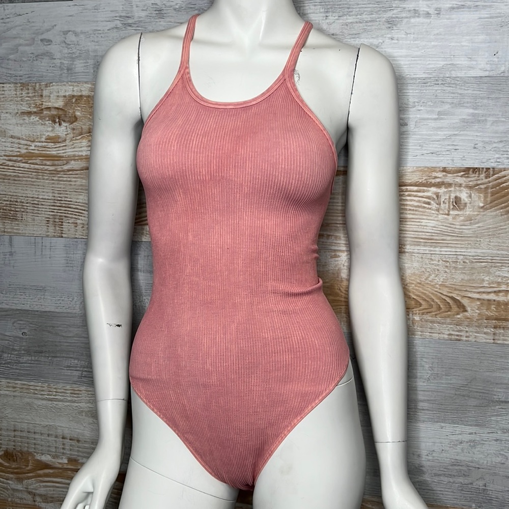 Free People movement good karma bodysuit pink size XS/S